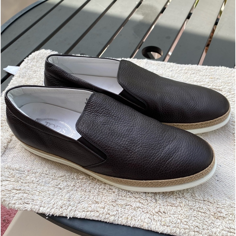Tods men shoes, size 10.5. Used just a couple of times, like news